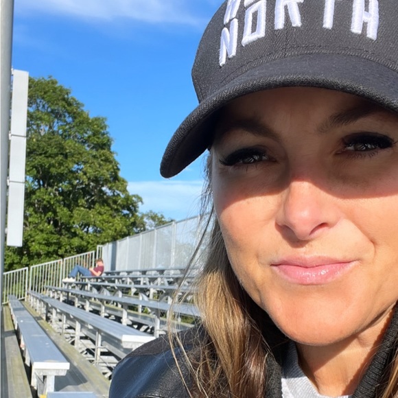 Hey I’m Dana in the GTA! - Picture 2 of 3